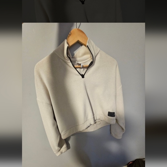 Sweaters crop tops - Picture 1 of 5